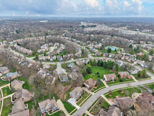 9607 Old Village Drive, Loveland, OH 45140