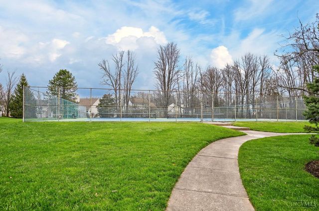 9607 Old Village Drive, Loveland, OH 45140