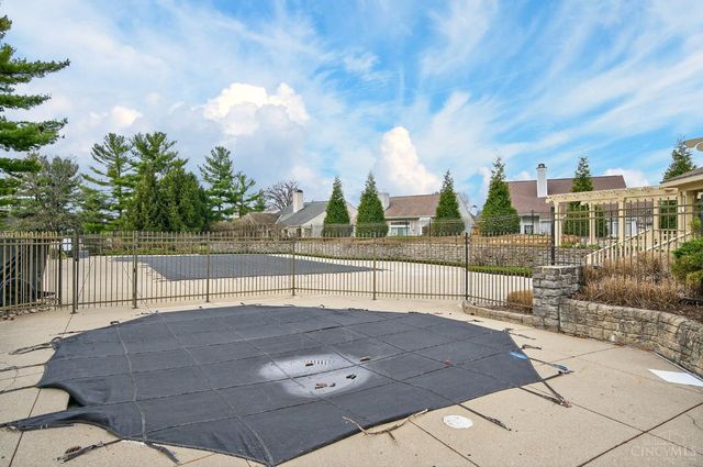 9607 Old Village Drive, Loveland, OH 45140