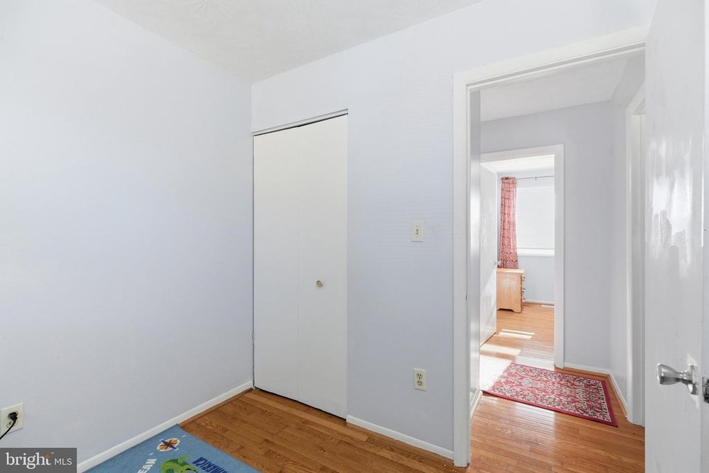 Image 13 of property listing at 530 DELMAR AVE, Glen Burnie, MD 21061