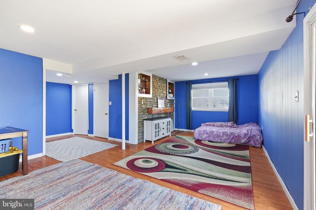 Image 17 of property listing at 530 DELMAR AVE, Glen Burnie, MD 21061