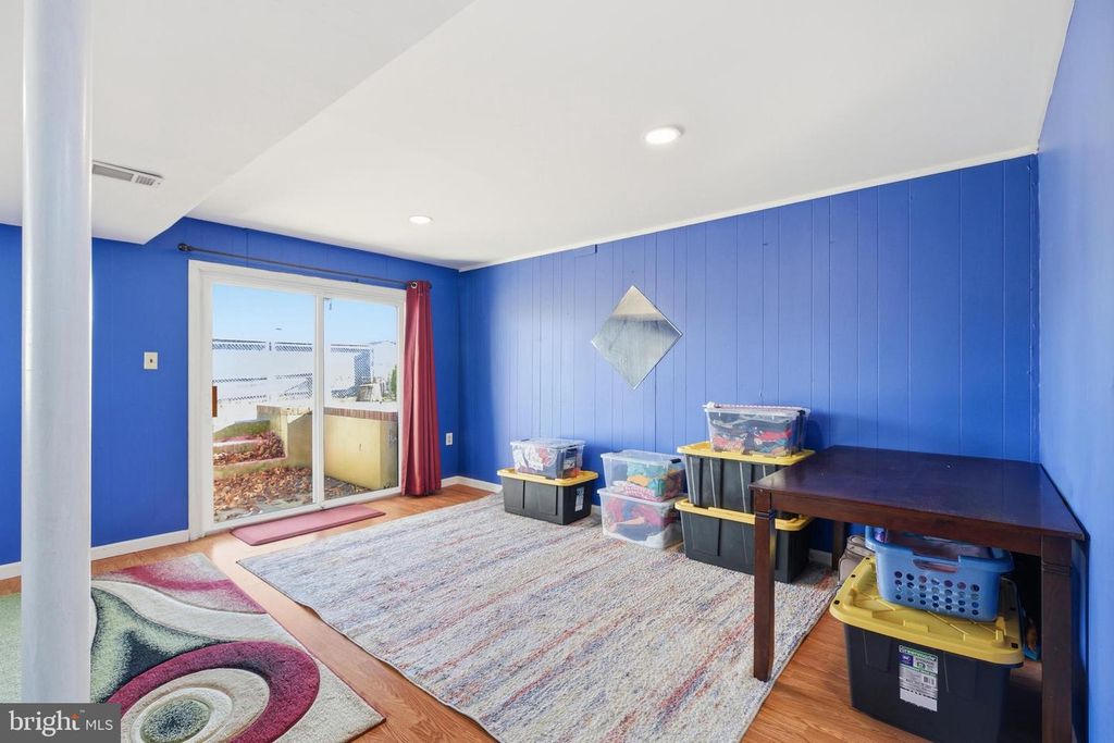Image 18 of property listing at 530 DELMAR AVE, Glen Burnie, MD 21061