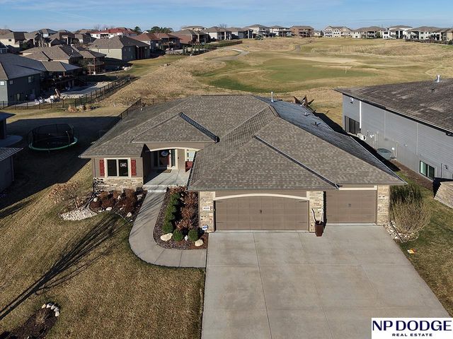 8220 N 123 Street, Omaha, NE 68142