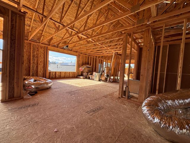 61434 SE Daybreak Court 13, Bend, OR 97702