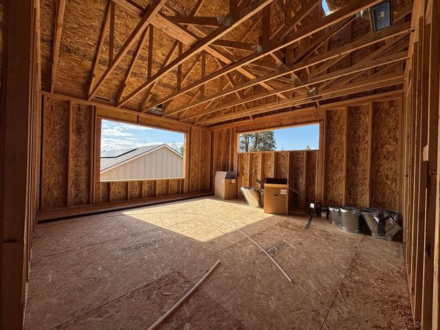 61434 SE Daybreak Court 13, Bend, OR 97702