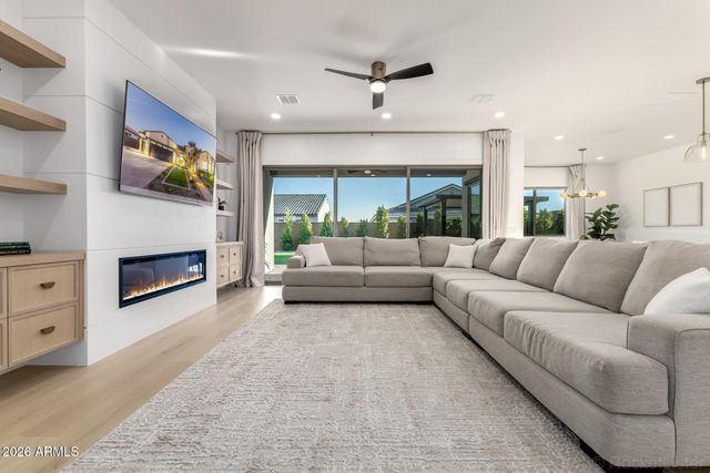 4423 W PARK VIEW Lane, Glendale, AZ 85310