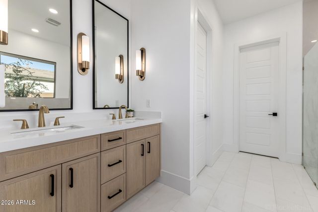 4423 W PARK VIEW Lane, Glendale, AZ 85310