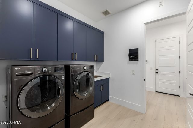 4423 W PARK VIEW Lane, Glendale, AZ 85310