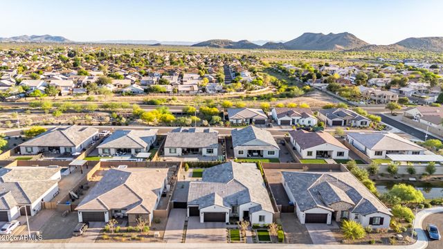 4423 W PARK VIEW Lane, Glendale, AZ 85310