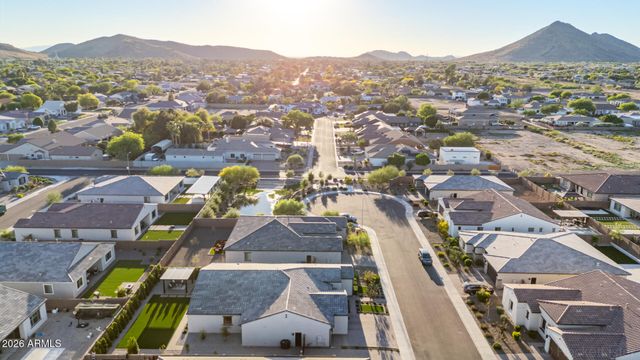 4423 W PARK VIEW Lane, Glendale, AZ 85310