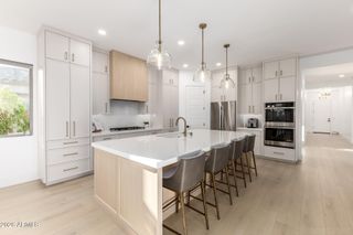 4423 W PARK VIEW Lane, Glendale, AZ 85310