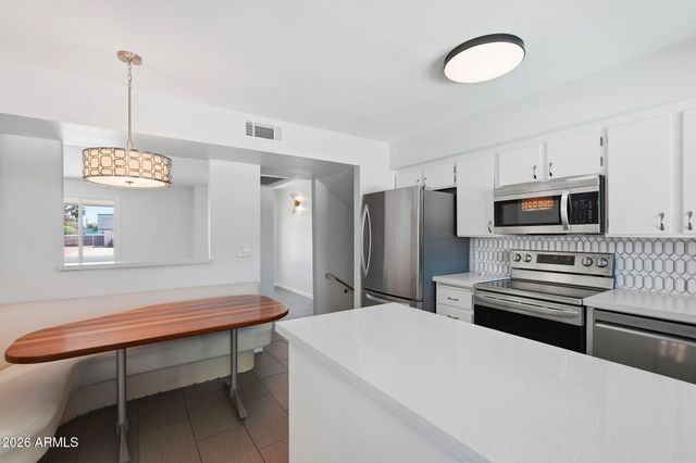 232 E ELLIS Drive, Tempe, AZ 85282