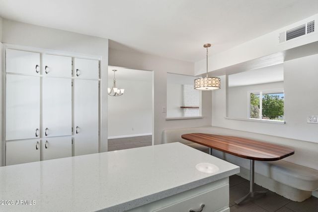 232 E ELLIS Drive, Tempe, AZ 85282