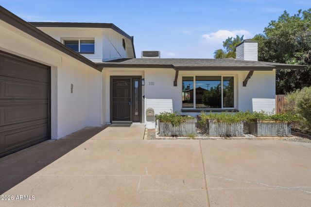 232 E ELLIS Drive, Tempe, AZ 85282