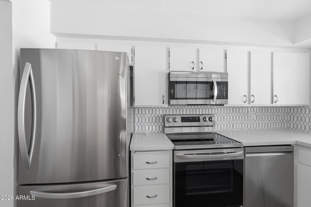 232 E ELLIS Drive, Tempe, AZ 85282
