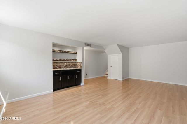 232 E ELLIS Drive, Tempe, AZ 85282