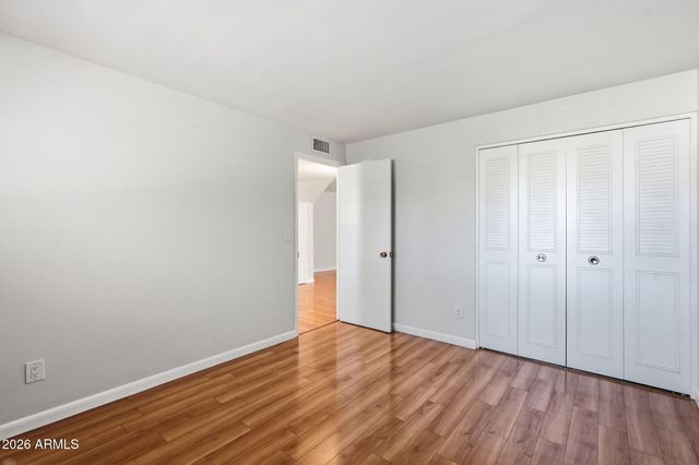 232 E ELLIS Drive, Tempe, AZ 85282
