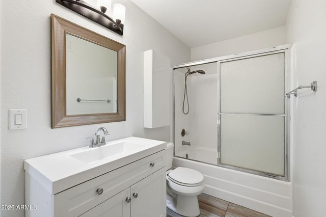 232 E ELLIS Drive, Tempe, AZ 85282