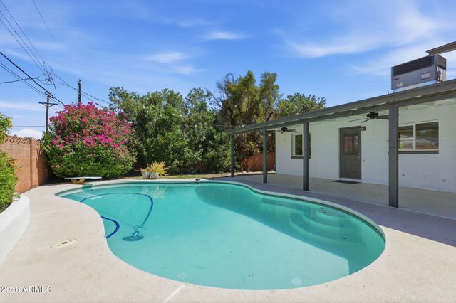 232 E ELLIS Drive, Tempe, AZ 85282