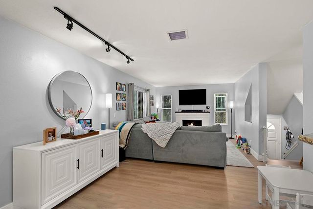 8040 Sevan Ct C, San Diego, CA 92123