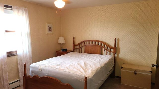 3642 GLENBROOKE LANE, Green Bay, WI 54301