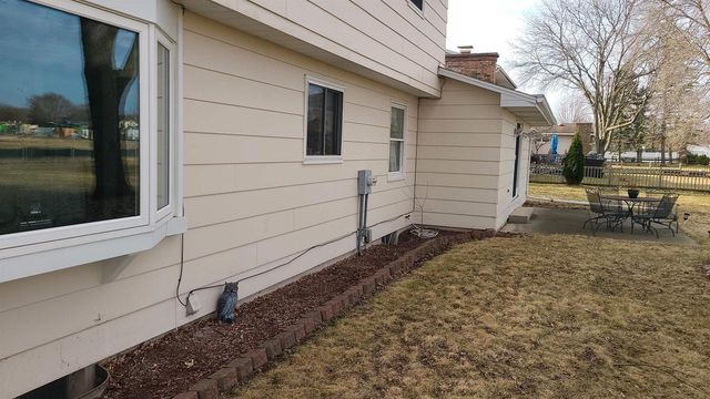 3642 GLENBROOKE LANE, Green Bay, WI 54301