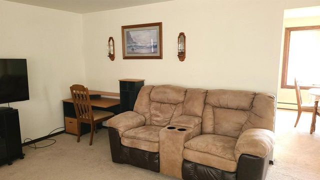 3642 GLENBROOKE LANE, Green Bay, WI 54301