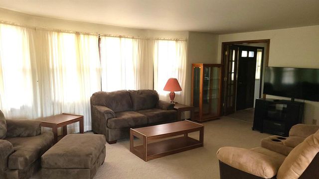 3642 GLENBROOKE LANE, Green Bay, WI 54301