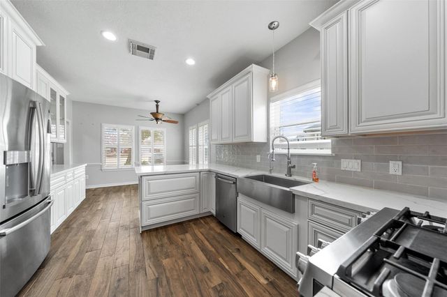 1116 River Court, League City, TX 77573