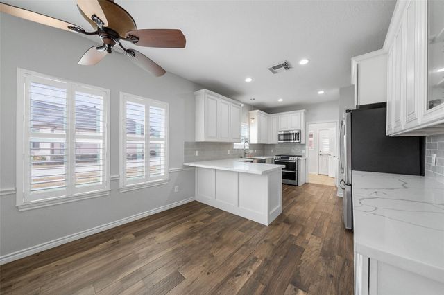 1116 River Court, League City, TX 77573