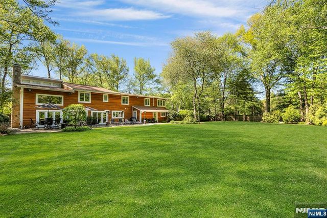100 Dyer Court, Norwood, NJ 07648