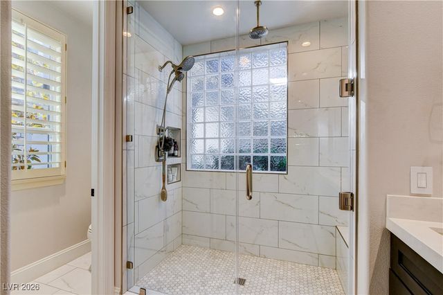 812 Sir James Bridge Way, Las Vegas, NV 89145