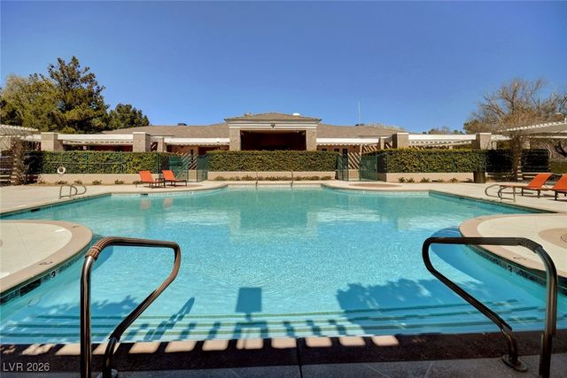 812 Sir James Bridge Way, Las Vegas, NV 89145