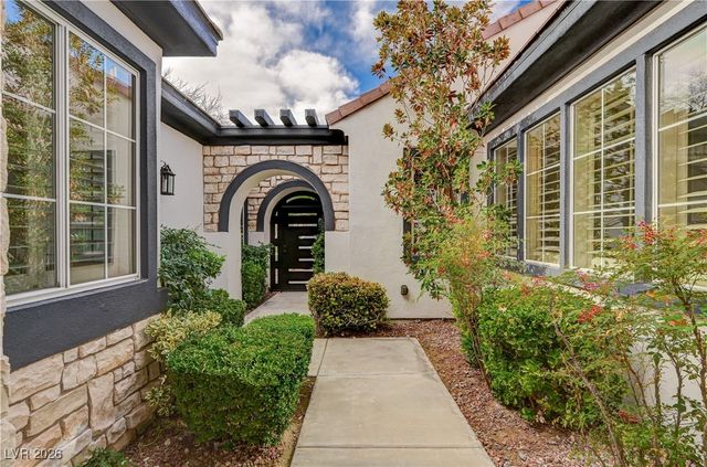 812 Sir James Bridge Way, Las Vegas, NV 89145