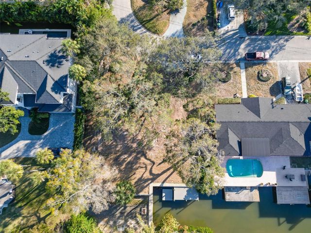 4915 W MELROSE AVENUE, Tampa, FL 33629