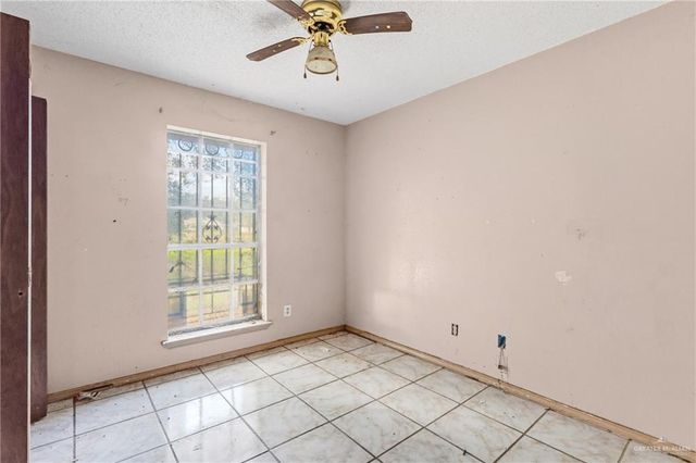 2247 E Mile 12 Road N, Weslaco, TX 78570