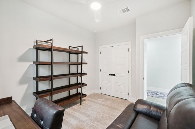 5601 San Jacinto Drive, Granbury, TX 76048