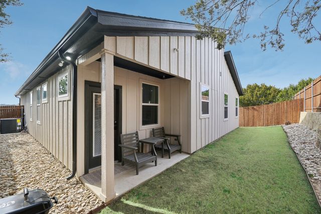 5601 San Jacinto Drive, Granbury, TX 76048