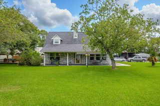 2739 Lawrence Road, Kemah, TX 77565