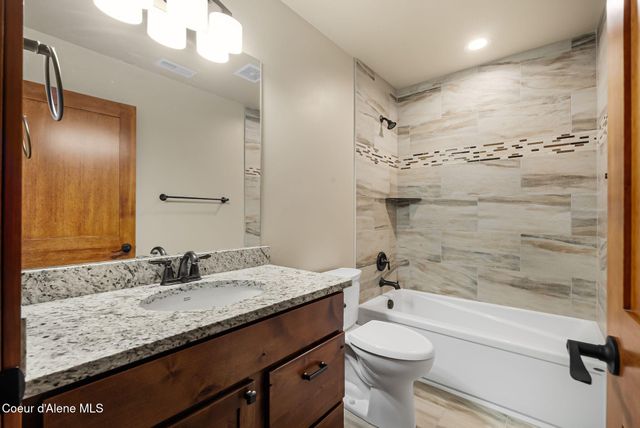 45 Welty Dr, Dover, ID 83825