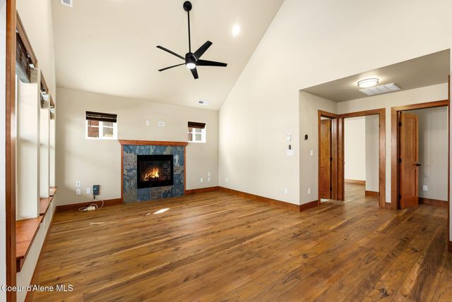 45 Welty Dr, Dover, ID 83825