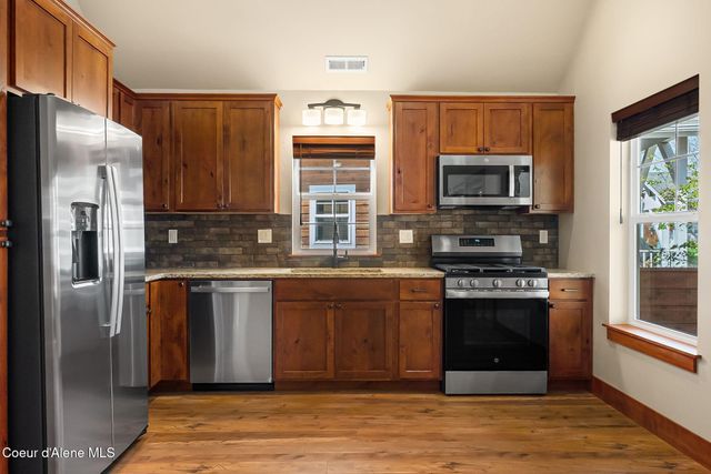 45 Welty Dr, Dover, ID 83825