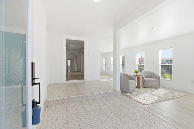 2225 Davis Way, Modesto, CA 95351