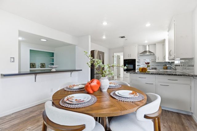 2225 Davis Way, Modesto, CA 95351