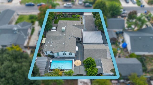 2225 Davis Way, Modesto, CA 95351