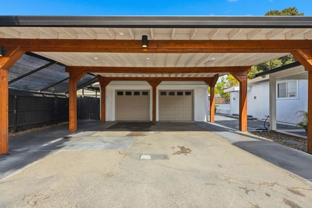 2225 Davis Way, Modesto, CA 95351