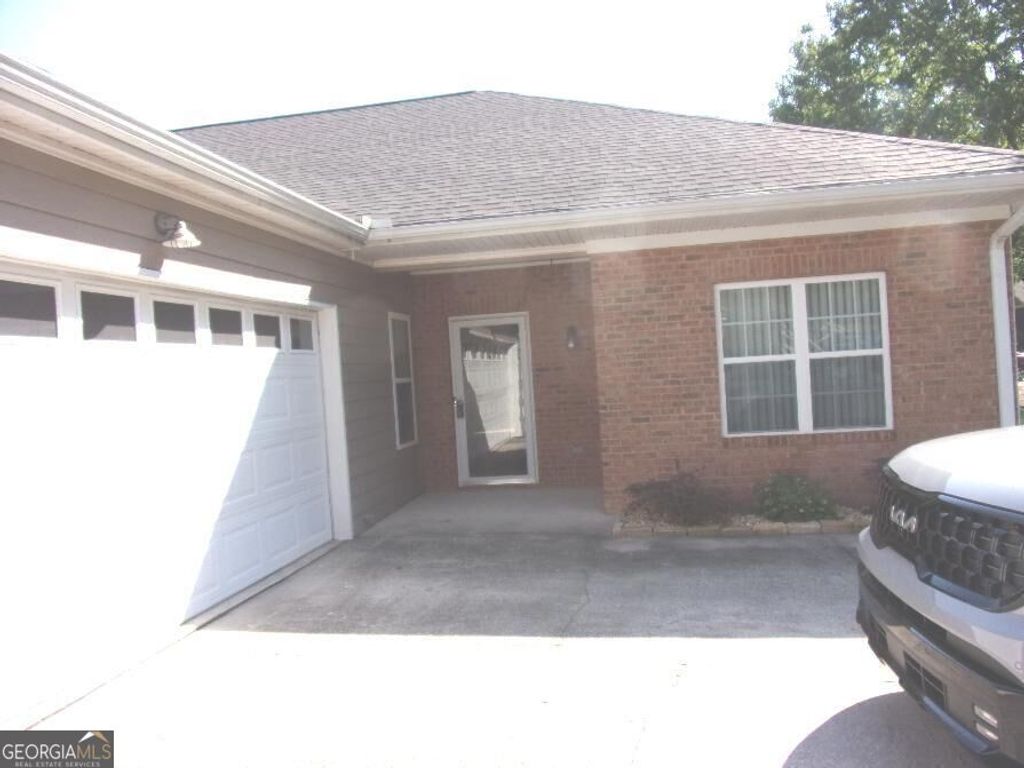 1604 Commonwealth Circle, Newnan, GA 30263 — exterior