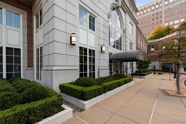 150 Carondelet Plaza 1201, Clayton, MO 63105