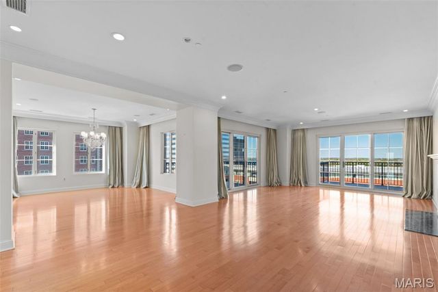 150 Carondelet Plaza 1201, Clayton, MO 63105