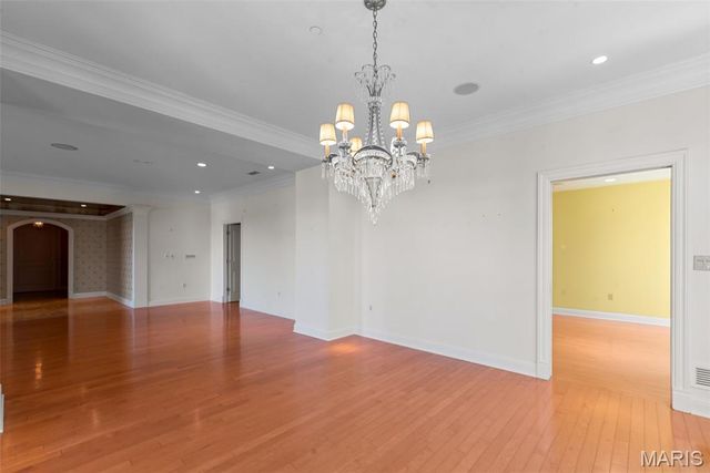 150 Carondelet Plaza 1201, Clayton, MO 63105